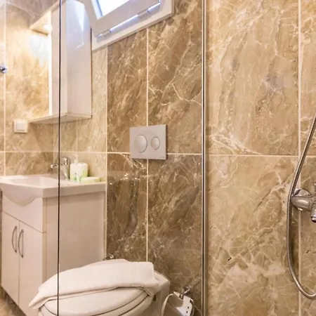 Villa Serenity 4 *