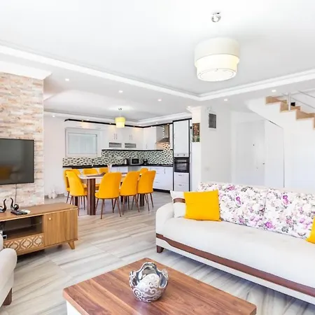 Villa Serenity 4 *